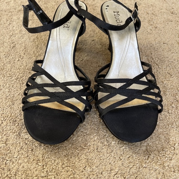 Mudd Black Satin Strappy Dress Sandals - Picture 3 of 7